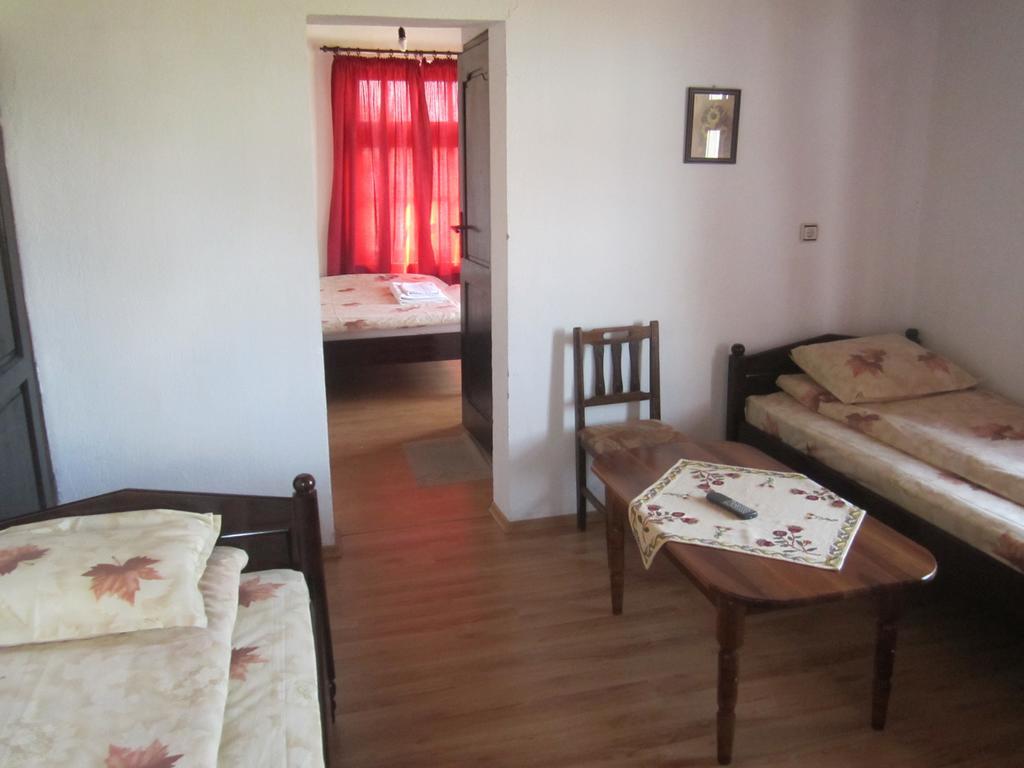 Guest House Popov Marchevo Dış mekan fotoğraf
